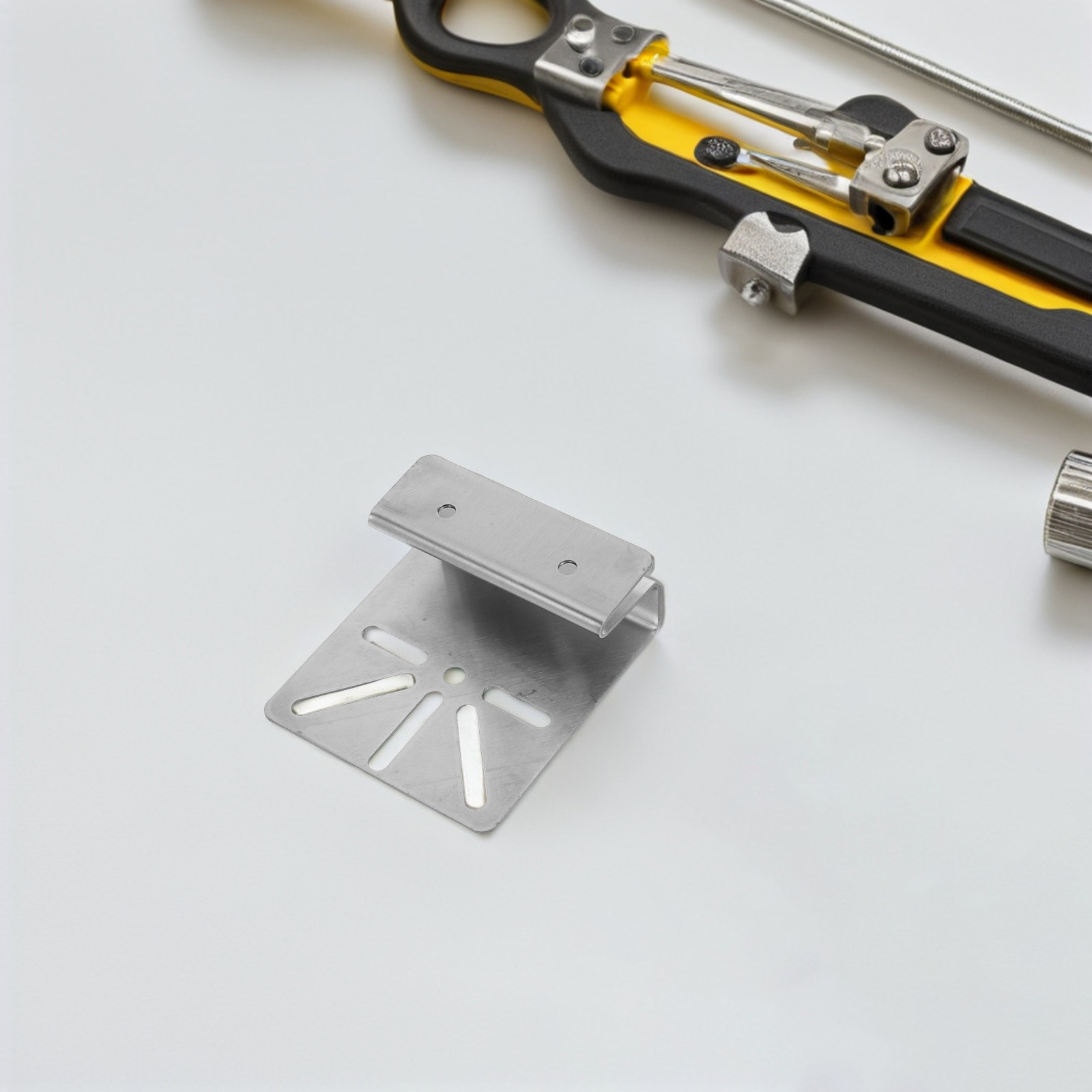 Stainless Steel Gutter Mount C - огляд і ціна Eufy Camera S340
